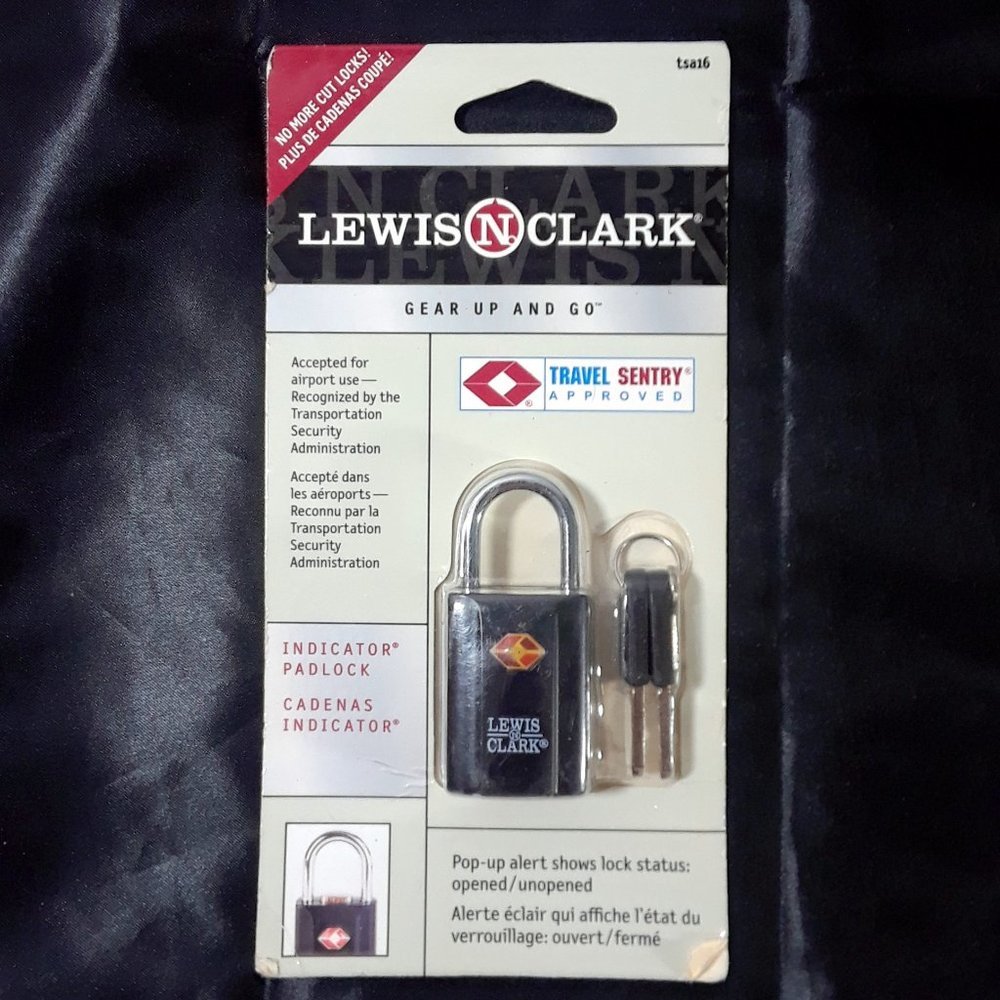 Lewis N. Clark TSA16 Indicator Black Padlock